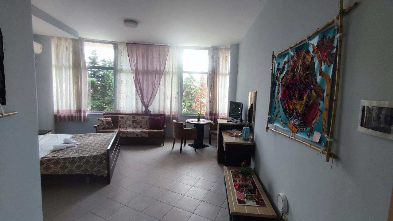 10 Apartmants Olimpia Mir Дуррес Экстерьер фото