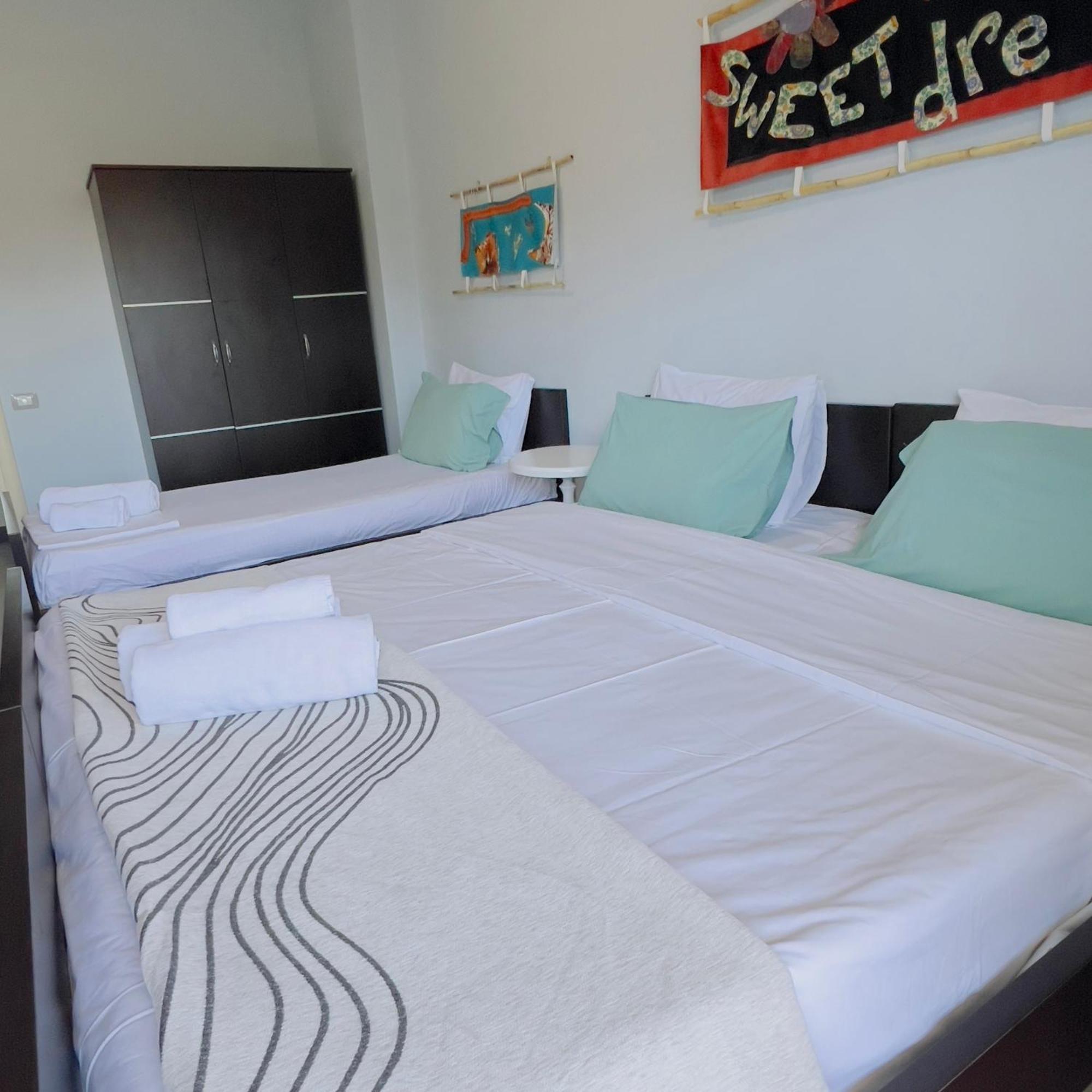 10 Apartmants Olimpia Mir Дуррес Экстерьер фото